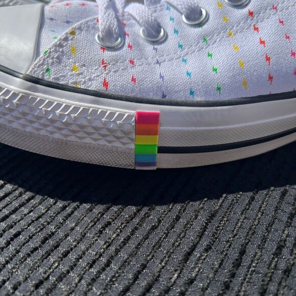 Converse Chuck Taylor All-Star Ox Pride White Rainbow Men's Sz 12 - Picture 8 of 9